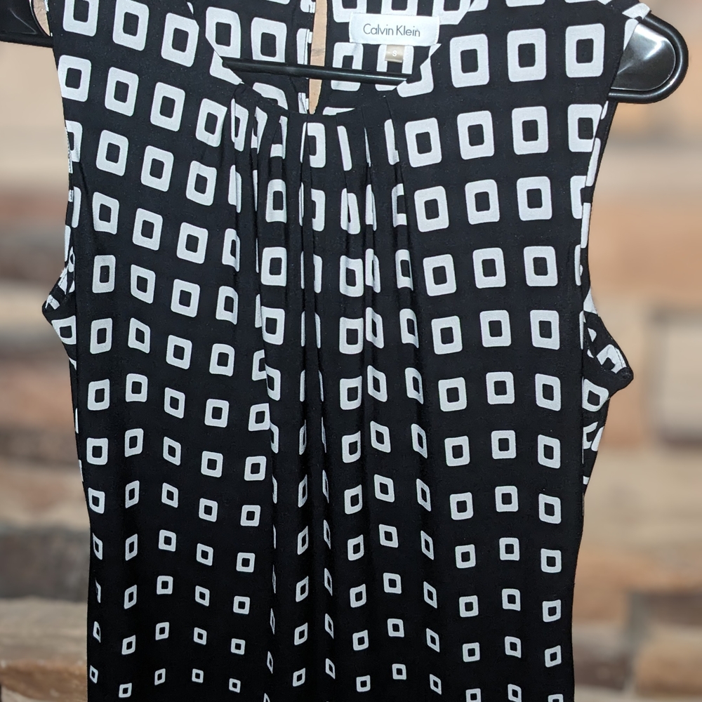 👠👠Calvin Klein Monochrome Patterned Blouse